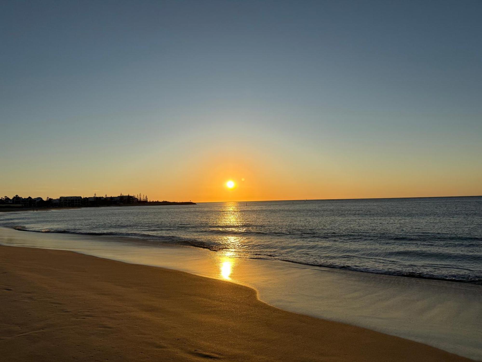 Tempel By The Sea Mandurah Extérieur photo