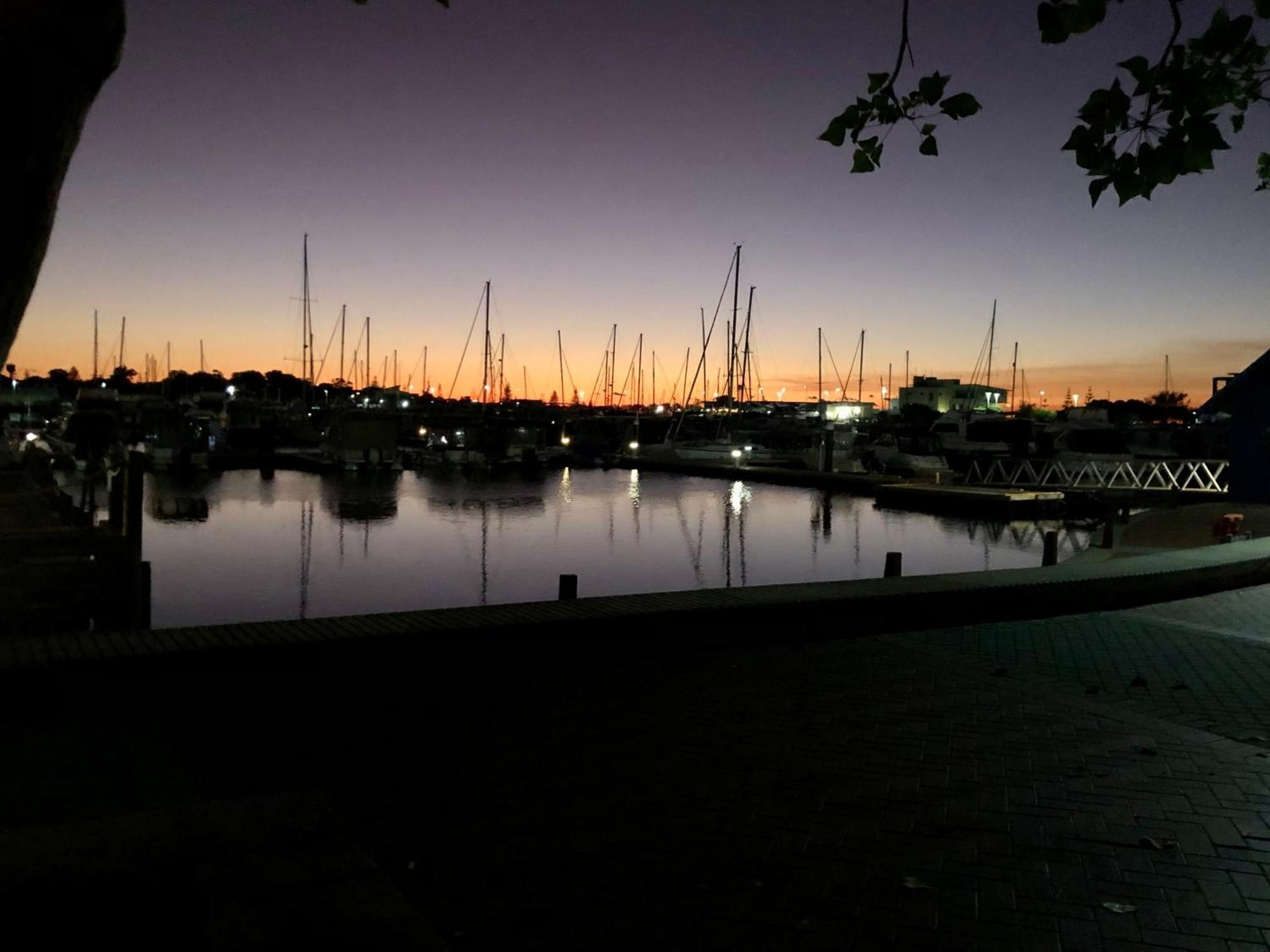Tempel By The Sea Mandurah Extérieur photo