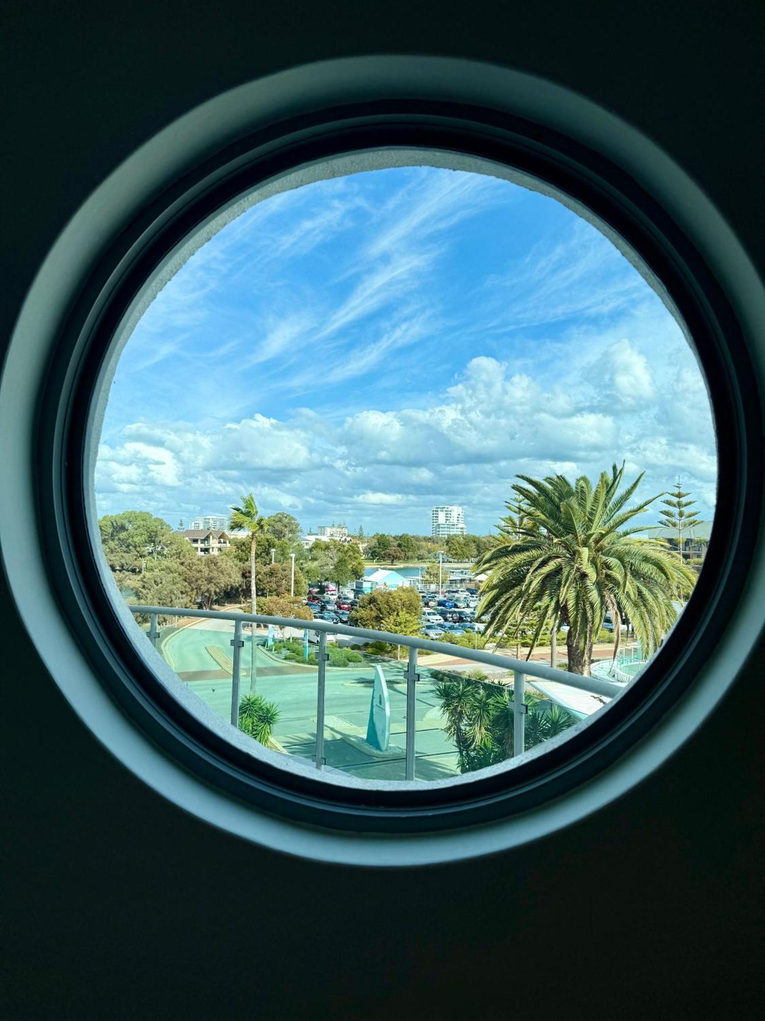 Tempel By The Sea Mandurah Extérieur photo