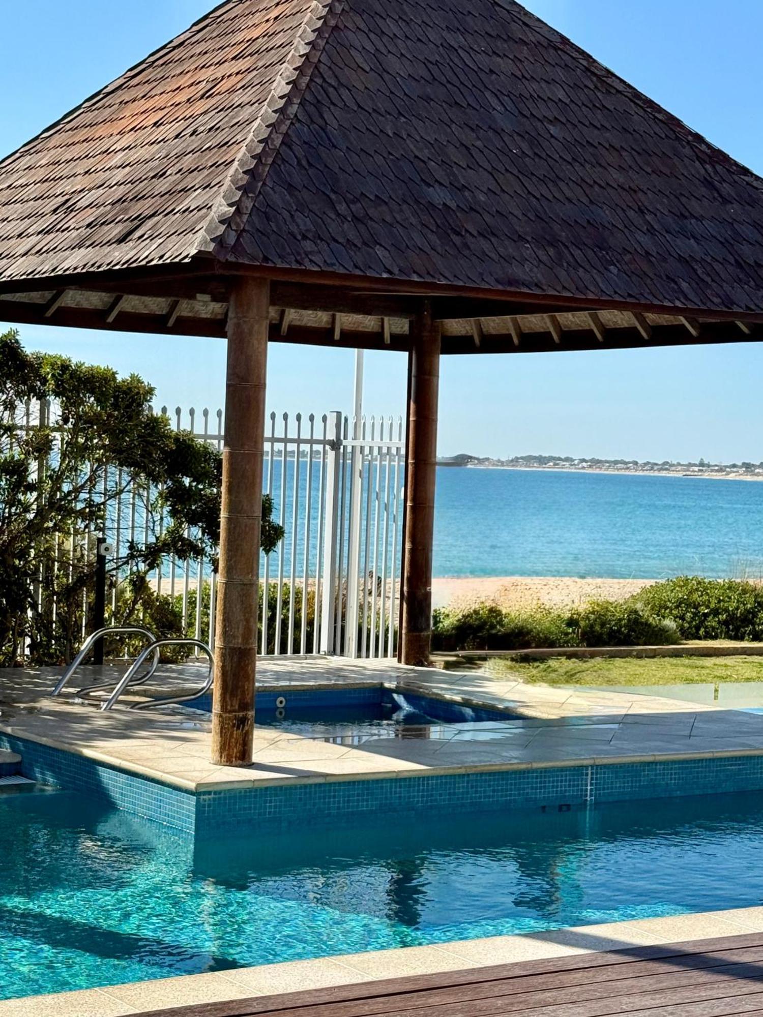 Tempel By The Sea Mandurah Extérieur photo